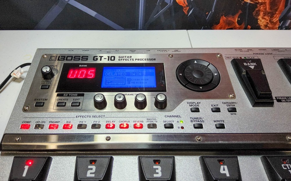 🎸 BOSS GT-10 Guitar Effects Processor - w/ Power Adapter – Fully Functional!