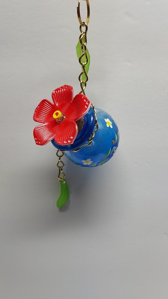 Hummingbird feeder Ruth