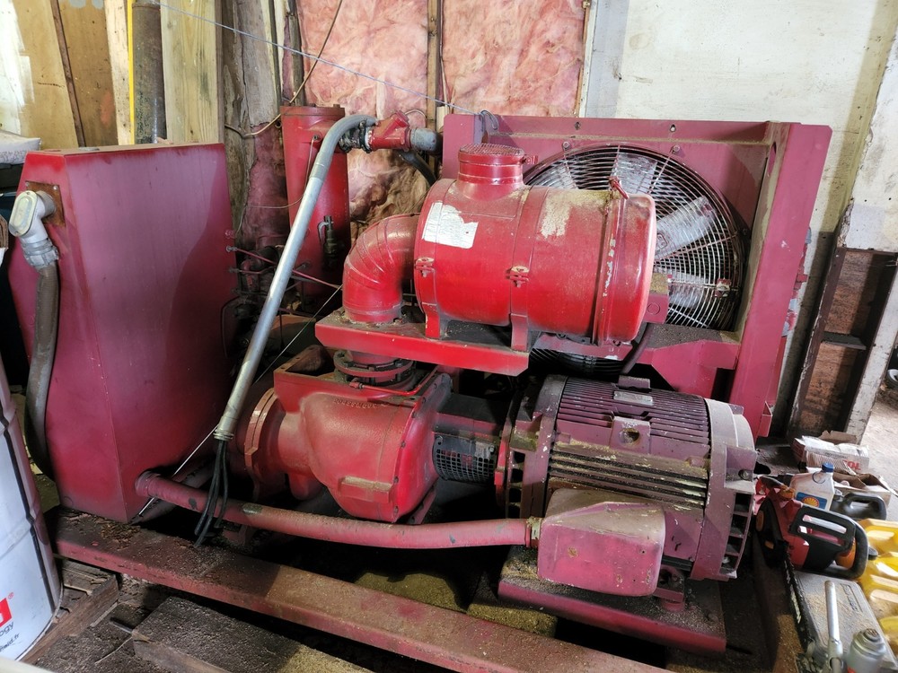 Rotary screw air compressor