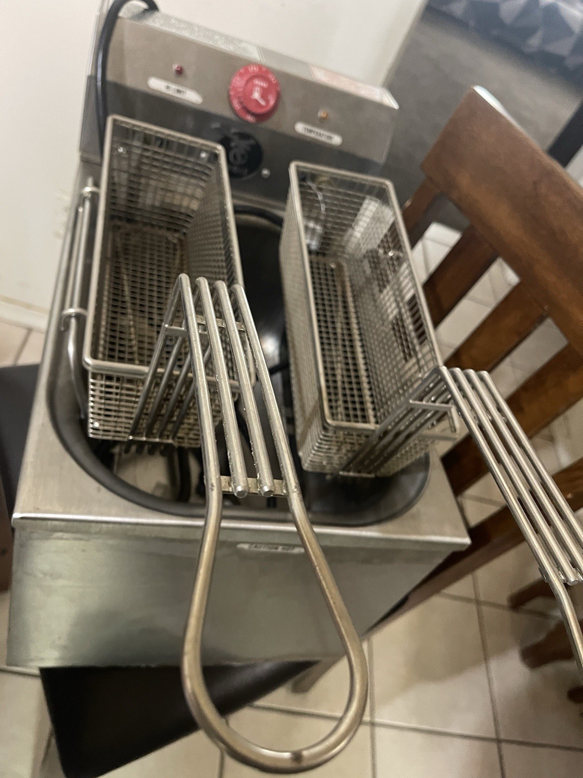 Pre-Owned Eagle Countertop Deep Fryer Model EF10-120 TESTED