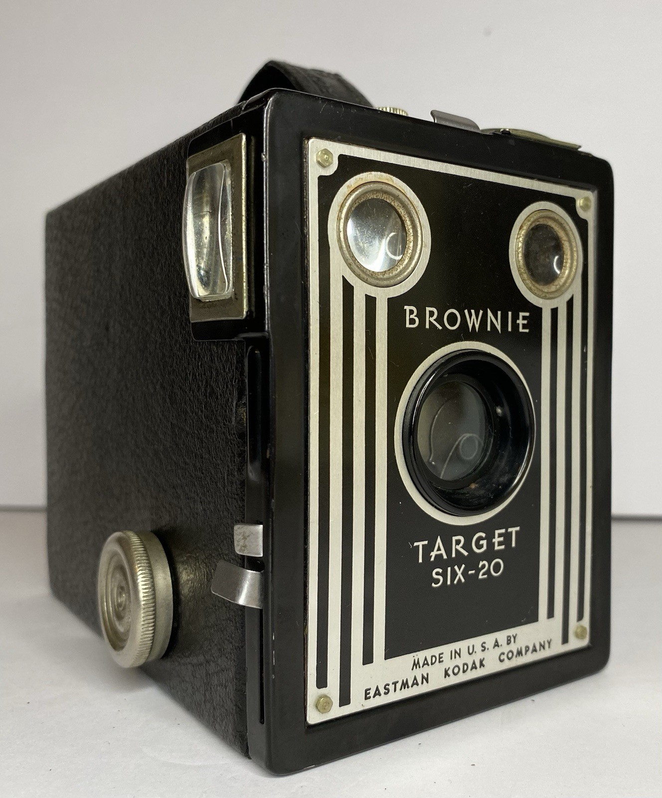 Brownie Target SIX-20 Camera Kodak Eastman Company 1946-1952 Art Deco *UNTESTED*