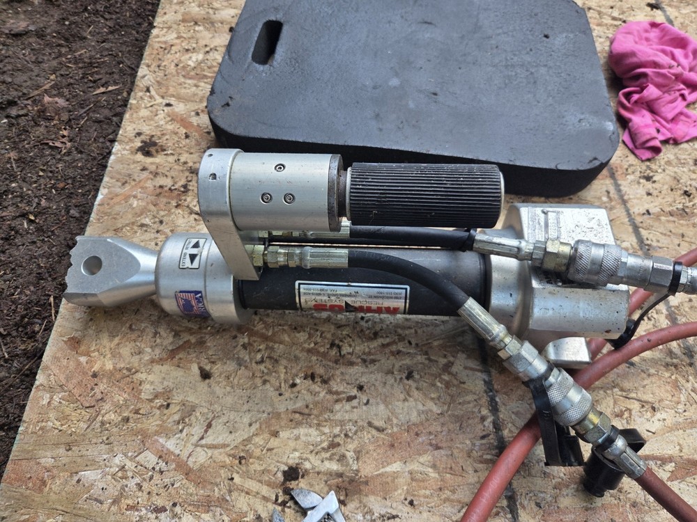 Amkus 30R Push/Pull Hydraulic Ram