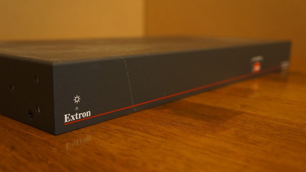EXTRON P/2 DA8 VGA DISTRIBUTION AMPLIFIER