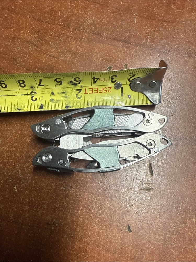 True TU194 Utility Frame Work Mini 9 In 1 Multitool 3” Length Slightly Use