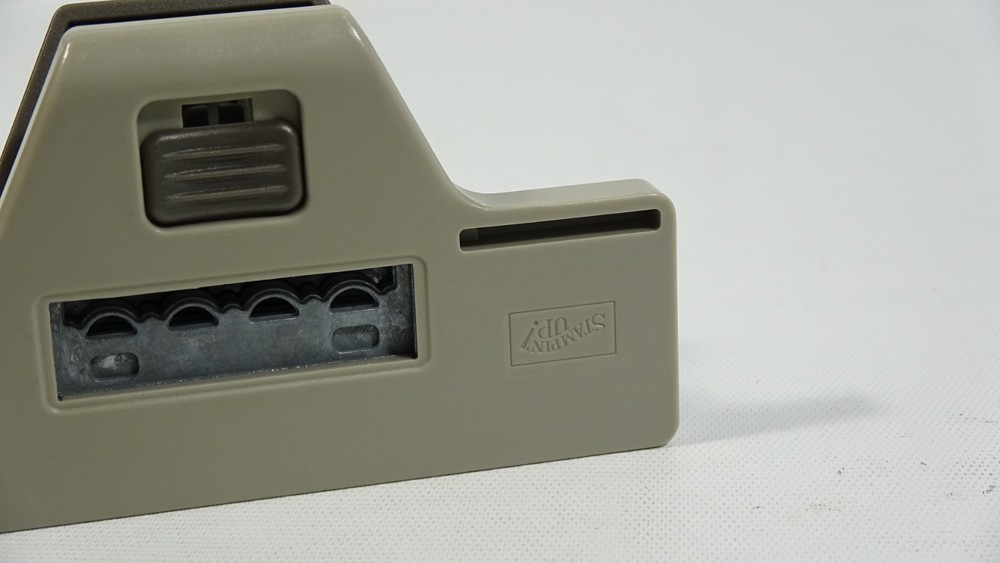 Stampin Up! Border Edge Locking Paper Punch - Rounded Pattern