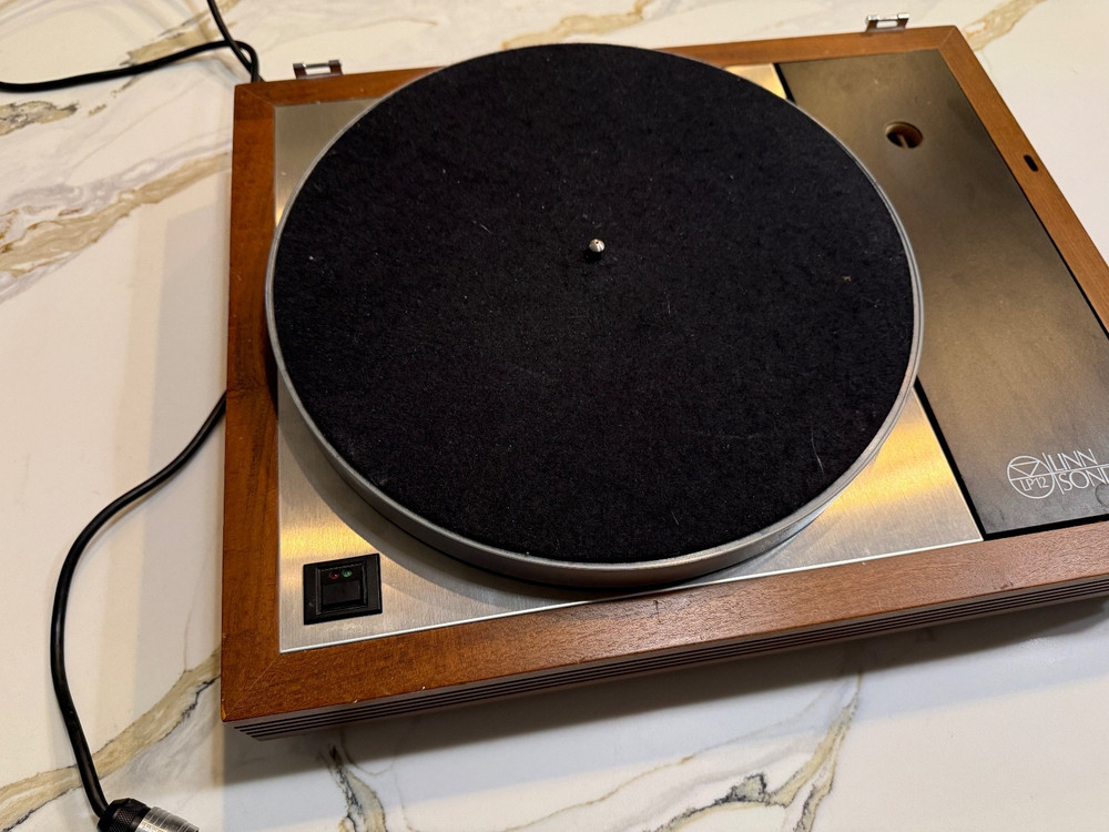 LINN LP-12 Turntable