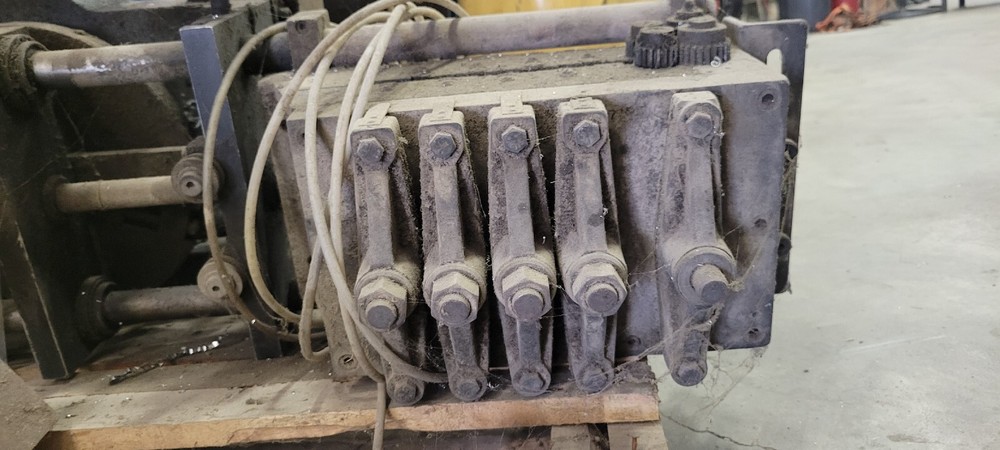 Stamp Press Feederand Straightener