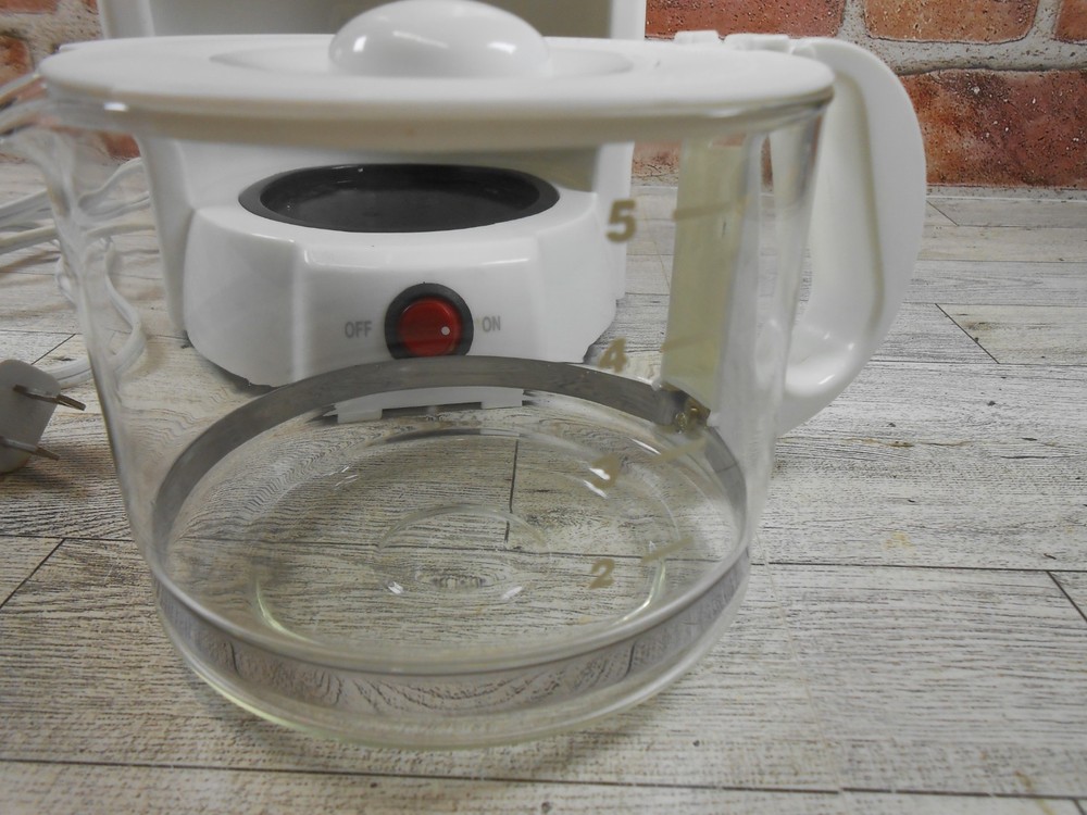 Kitchen Gourmet 5 Cup Coffee Maker TSK-1037A White
