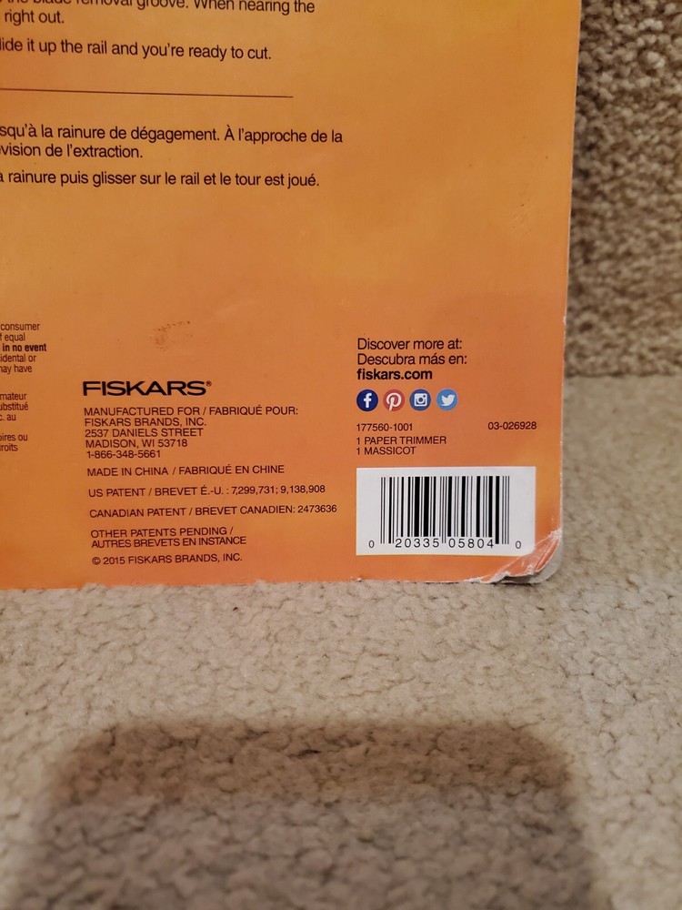 Fiskars SureCut Paper Trimmer 9"