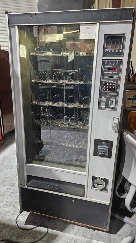 MDB ~ FULLY WORKING ~ Rowe 4900 Snack Machine Snack Vending Machine - CC Capable