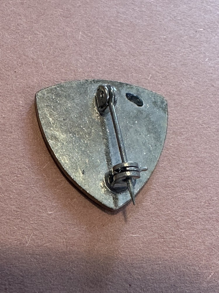 WW2 US Original Army Third Service Command DUI DI Unit Crest Pin 3rd