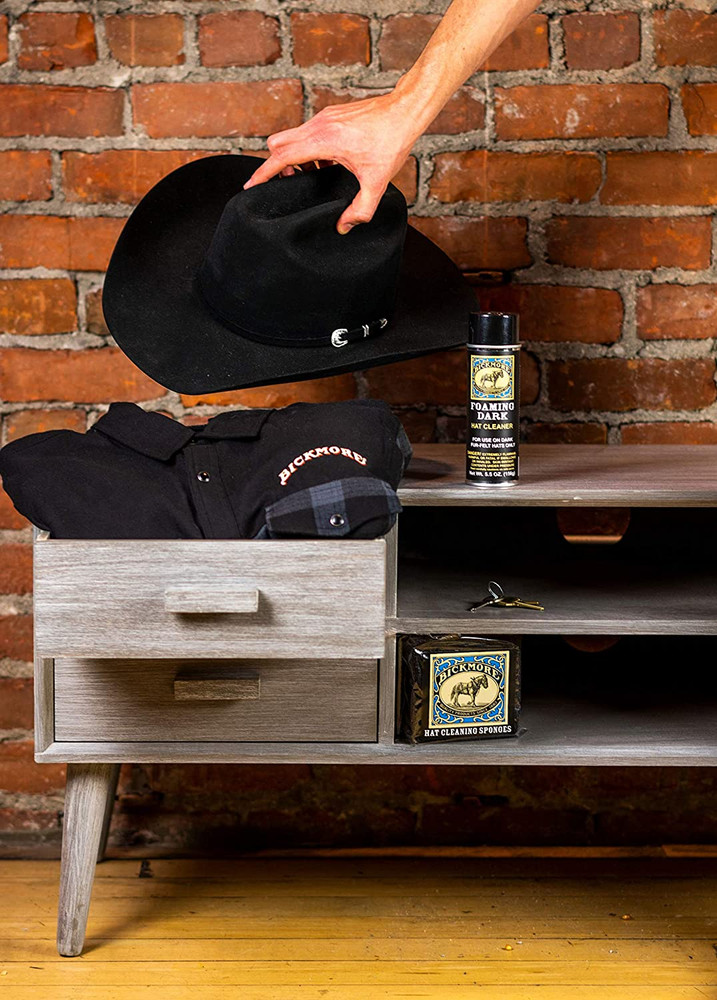 Foaming Dark Hat Cleaner | Remove Dirt, Dust, Fingerprints & Sweat Stains - Grea