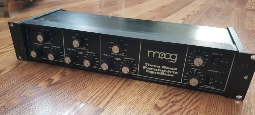 Moog MKPE Three Band Parametric Equalizer - Vintage
