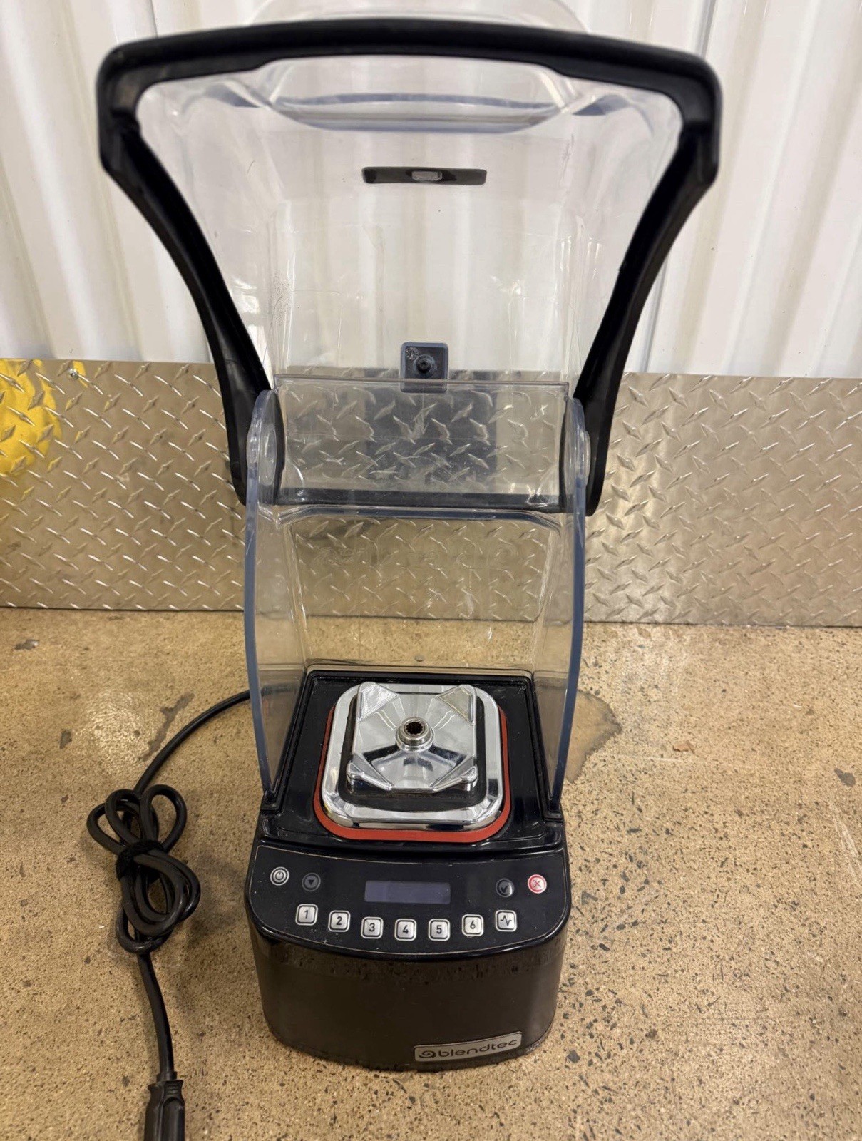 Blendtec Stealth 885 Commercial Blender Base w/ Sound Enclosure TESTED