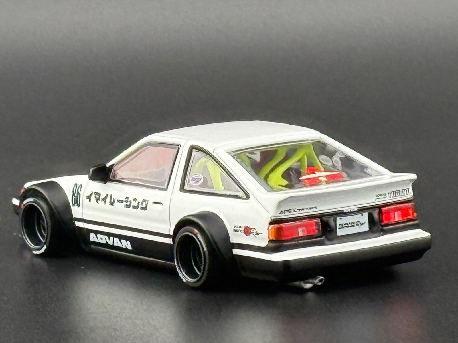 Kaido House x Mini GT Toyota AE86 Sprinter Trueno Kaido Street V1 #180 1/64