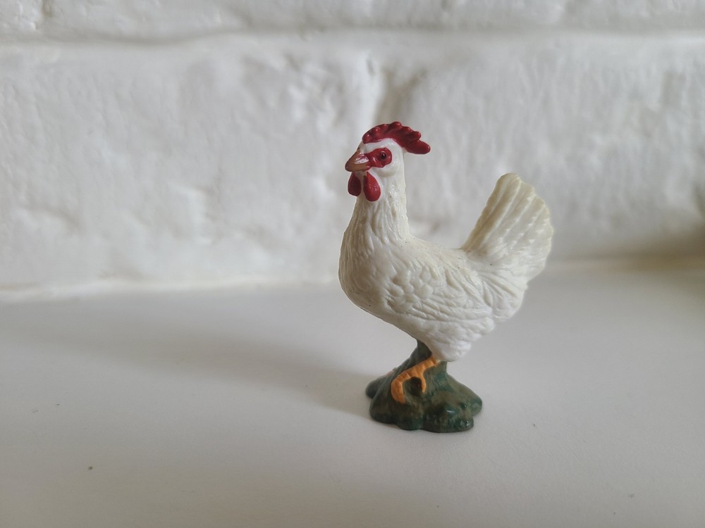 Schleich Chicken Retired