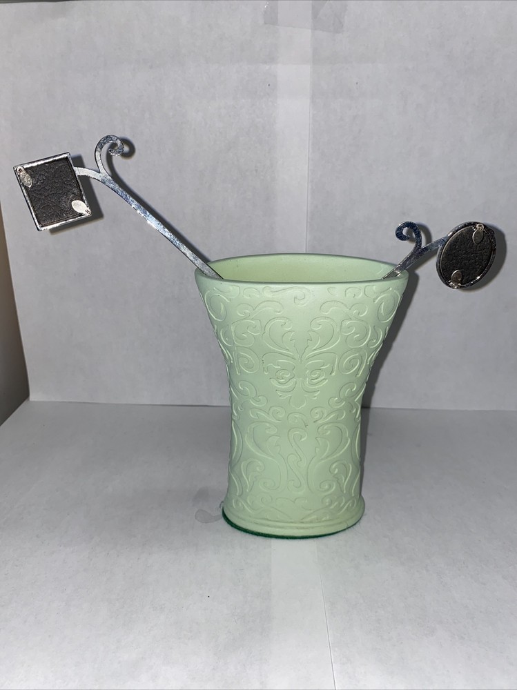 Decorative Accent Clock