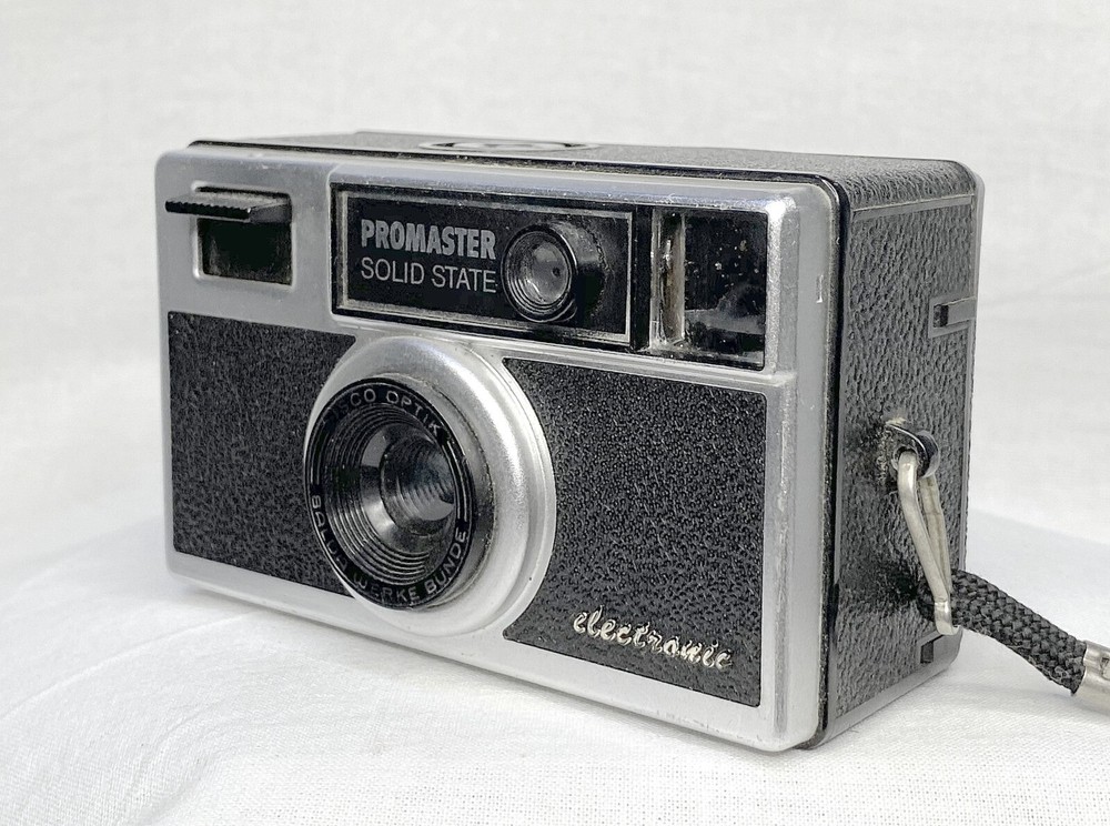 RARE Vintage PROMASTER SOLID STATE ELECTRONIC Camera.