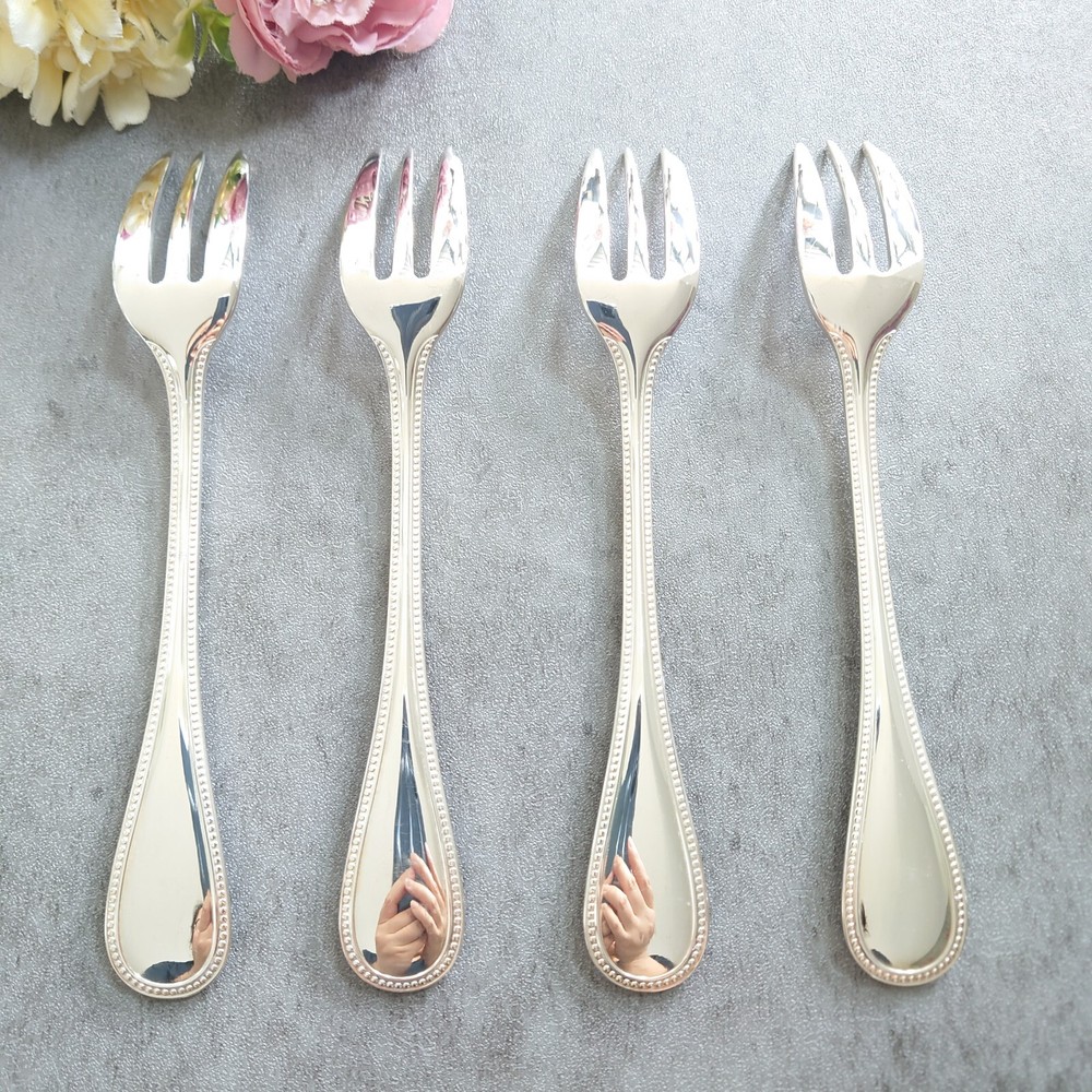 Christofle Perles 4pcs Silverplate Flatware Cake Fork Excellent