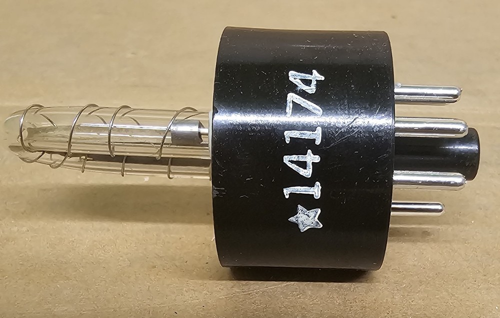 FEDERAL SIGNAL K149122B STROBE LIGHT BULB