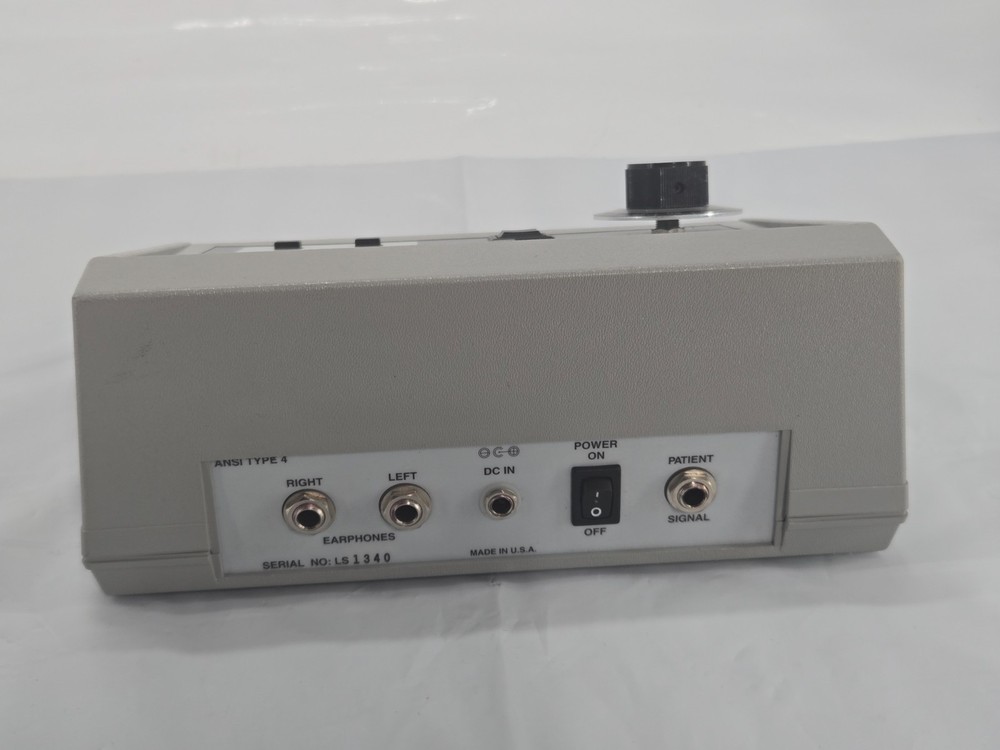 Qualitone Portable Audiometer Testing Equipment AS 90