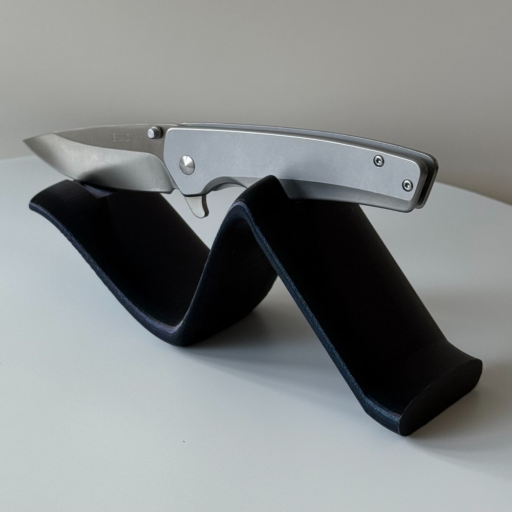 3D Printed Wave Knife Stand - EDC Knife Display Holder - Dark Magic PLA