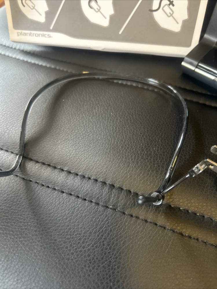 Plantronics Headset Multi Device Wireless System Savi 745 Untested Turns On