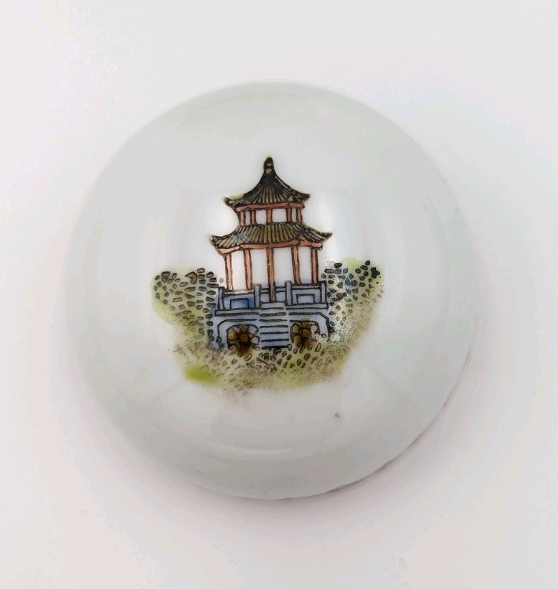 Chinese Jingdezhen Hand Painted Porcelain Ginger Jar Pagoda 6"