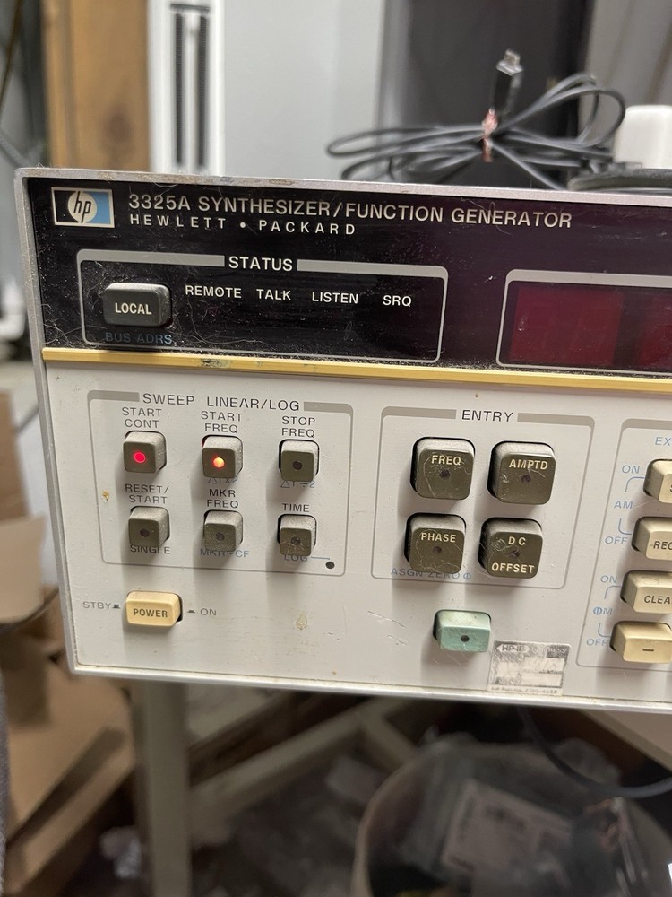 HP3325A Synthesizer/ Function Generator. Fully Functional. Tested