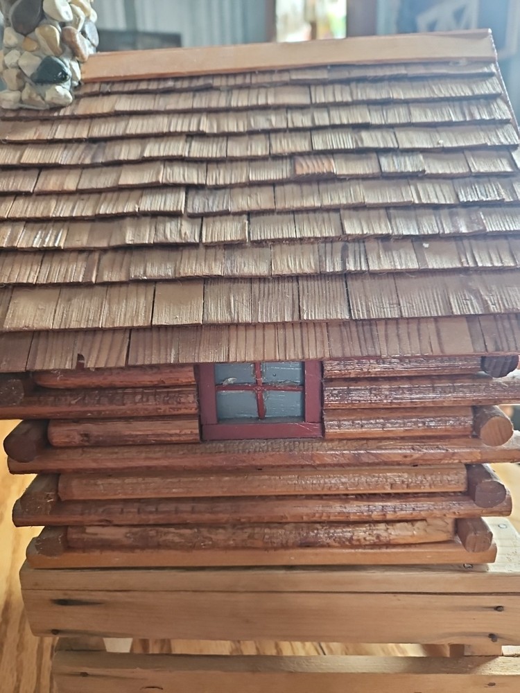 Handmade Log Cabin Birdhouse