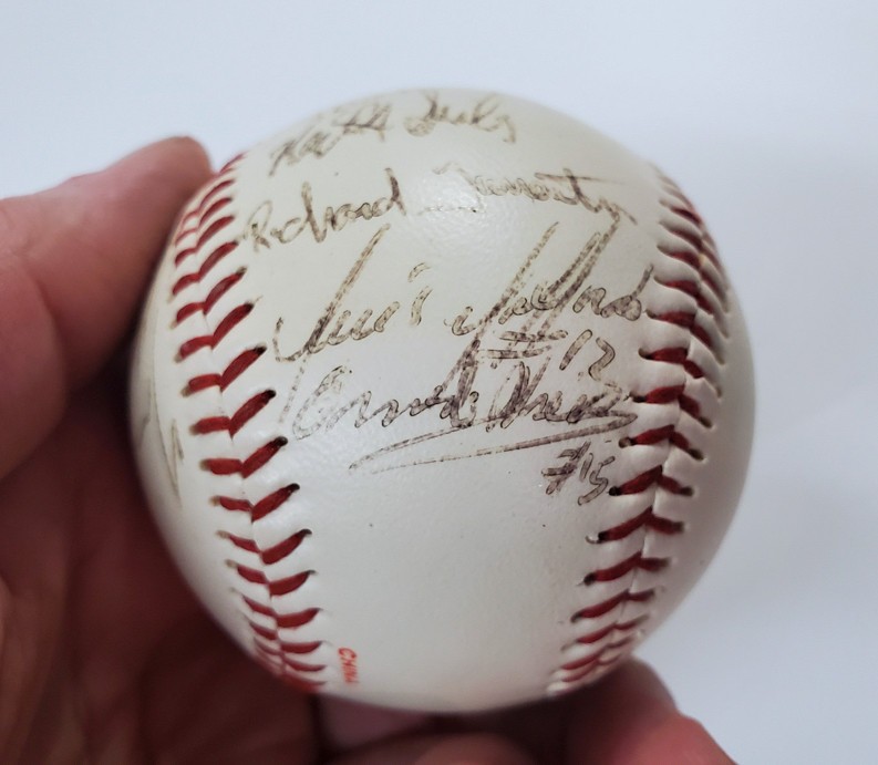 Vintage 1991 Autographed Baseball GREENSBORO HORNETS Mariano Rivera & 8 Others