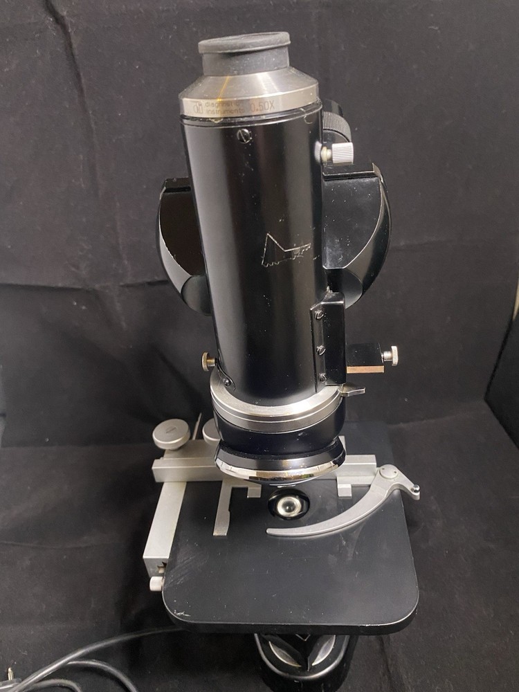 Leitz Microscope