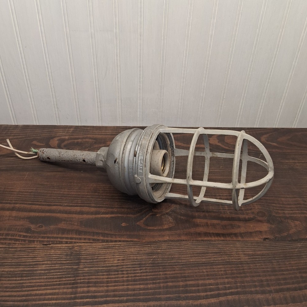 Vintage APPLETON FORM 100 EXPLOSION PROOF LIGHT w/ CAGE & GLOBE