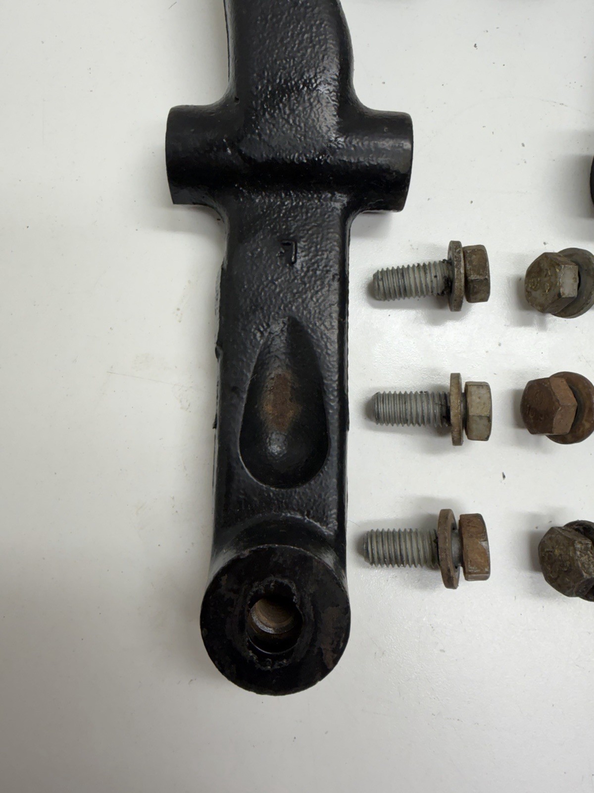 01 - 06 Chevy Silverado GMC Sierra HD 2500 3500 Front Tow Hooks & Hardware A45