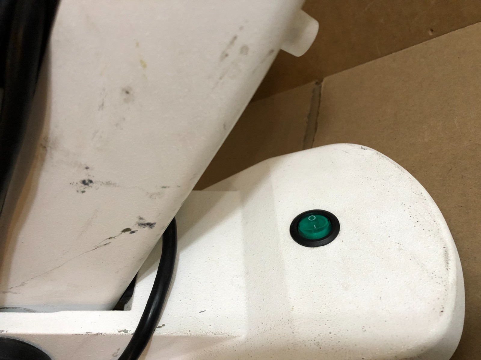 Luxvision LM-190 Manual Lensmeter Lensmeter 40x 16-100mm Diameter Lens Green LED