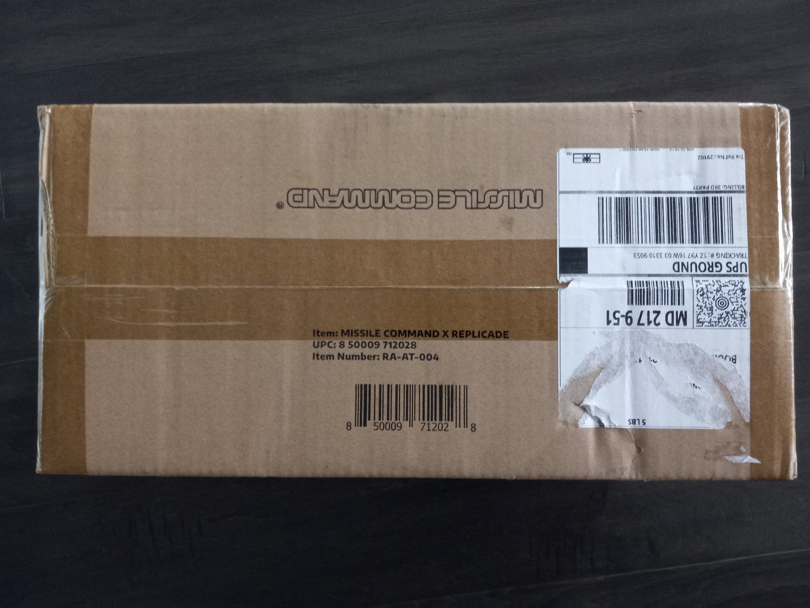 New Wave Toys Missile Command Arcade Machine 1/6 Scale Replicade Atari