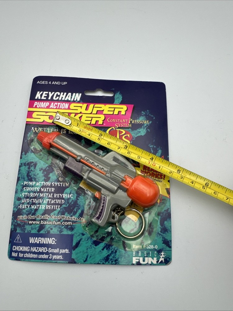 Super Soaker Keychain Constant Pressure System CPS Vintage Basic Fun SEALED 1999