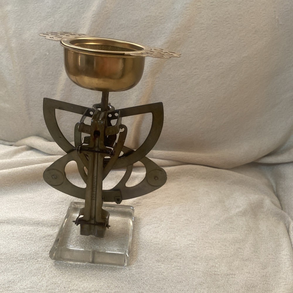 Antique postal scale - 7" tall