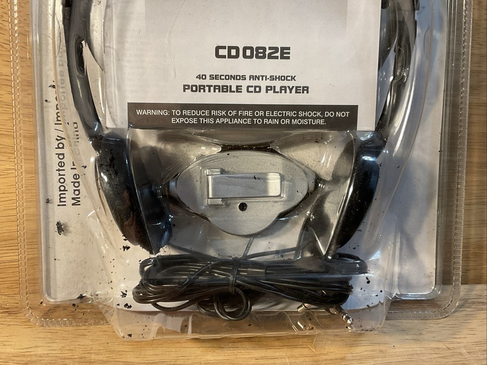 Electron Curtis CD082E Portable CD Player Compact Disc Player With Remote