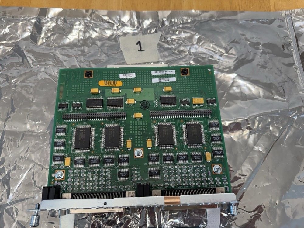 ONE CISCO ASYNC-32A 32-PORT Asynchronous Network Module Guaranteed 30 days