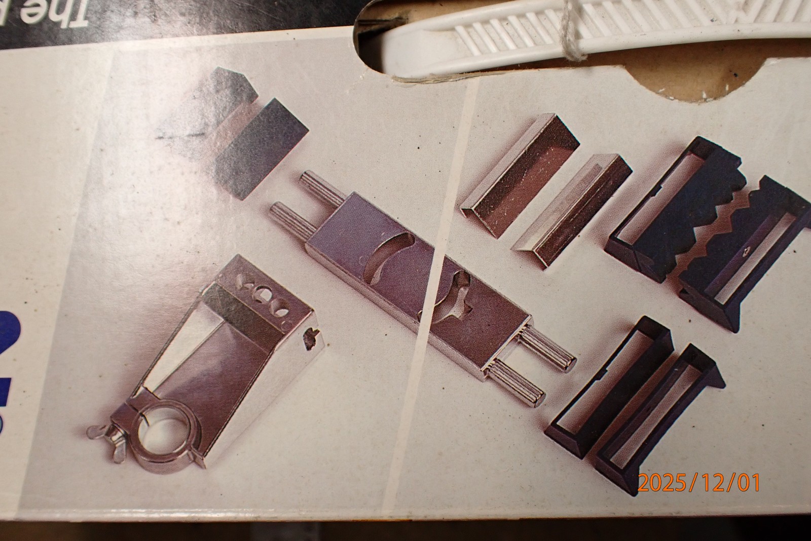 LOT A NEW OLD STOCK VINTAGE SWISS ORIGINAL ZYLISS KIT WITH CENTERS JAWS READ