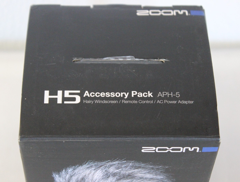 Zoom H5 Accessory Pack APH-5 | Windscreen, Remote, AC Adapter