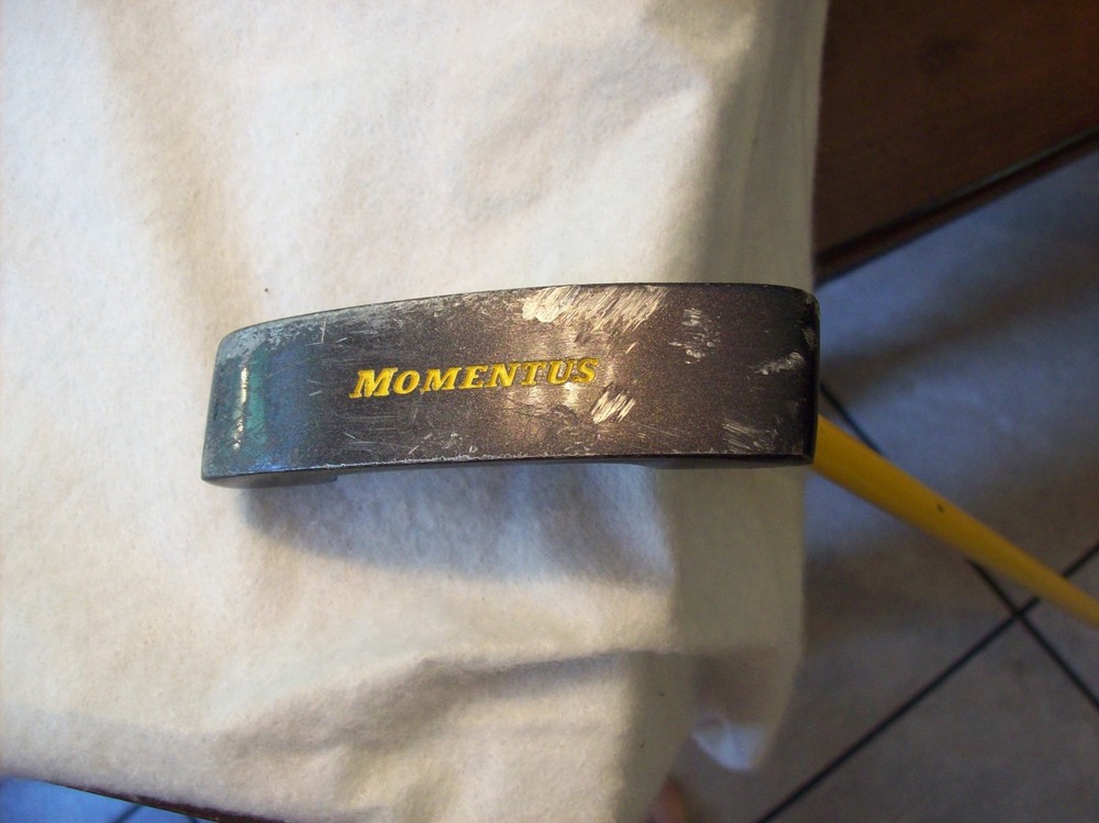 Momentus Training Putter. Improves Your Putting Stroke. New