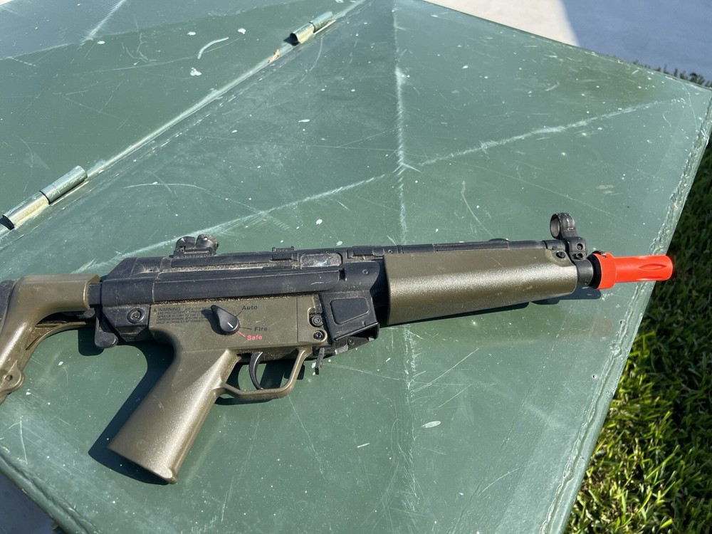 Airport Gun