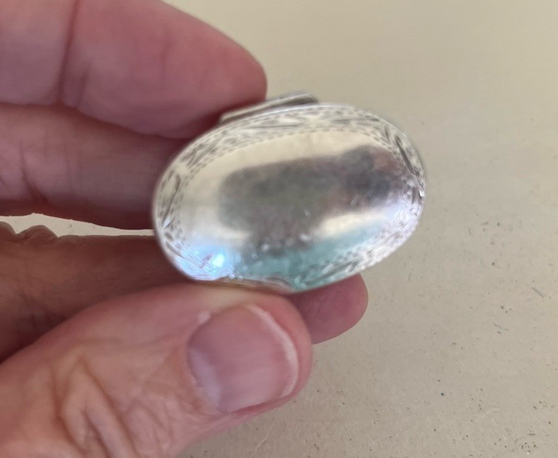 Oval Snuff Box / Pill container , Sterling Silver marked 925 Victorian antique