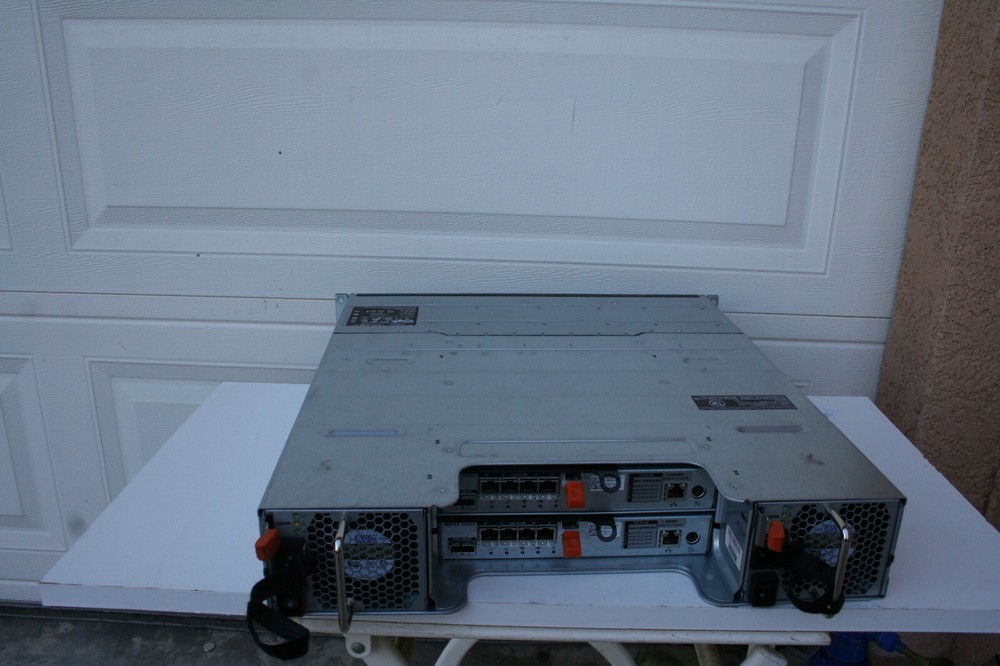 Dell powervault MD3220i E04J
