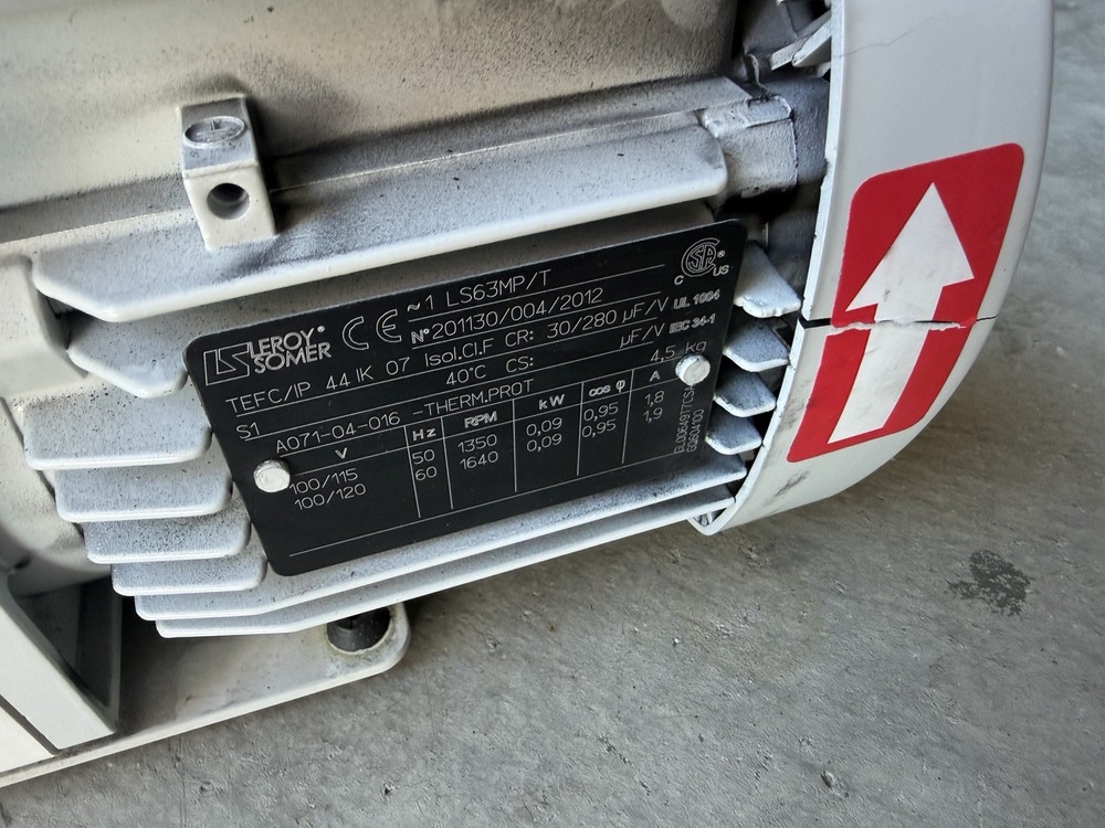 Edwards Vacuum Pump Model E2M0.7/ LS63MP/T