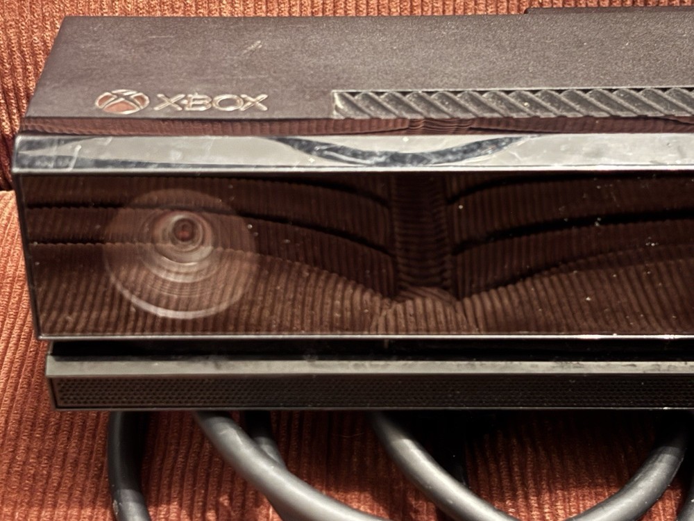 Microsoft Xbox One Kinect Sensor Bar Black Untested