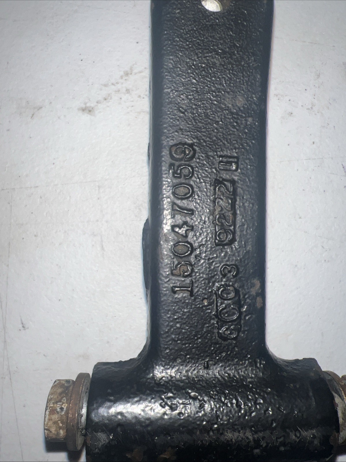 99-06 Silverado Sierra 2500 3500 HD Front Tow Hooks Recovery pair