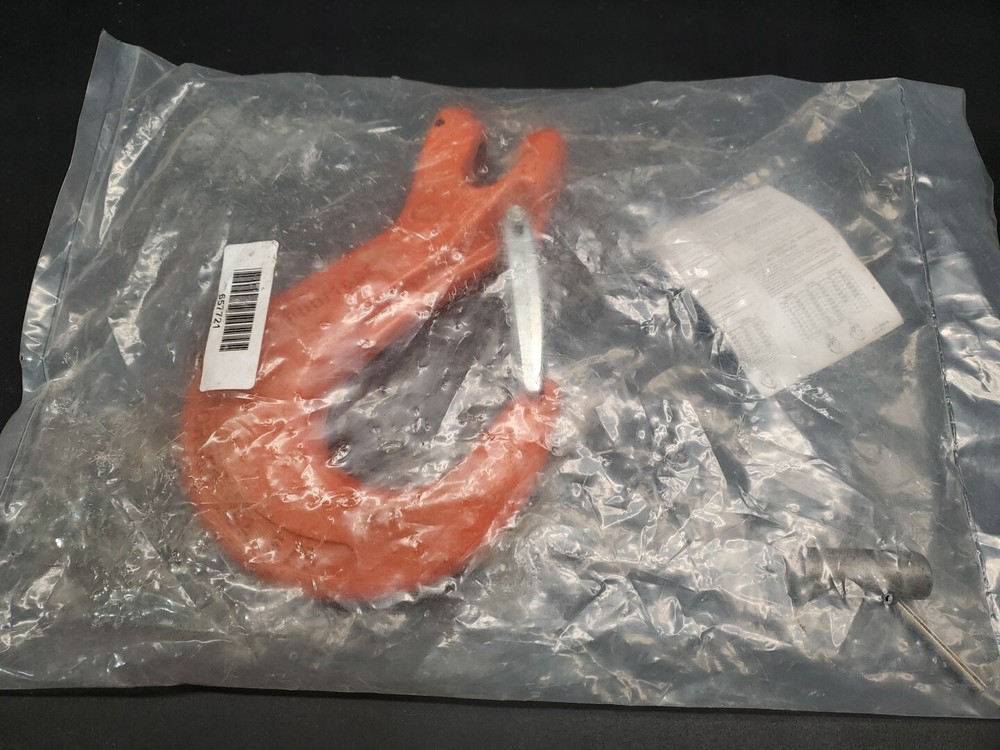 CM CLEVLOK Clevis Hook 657721